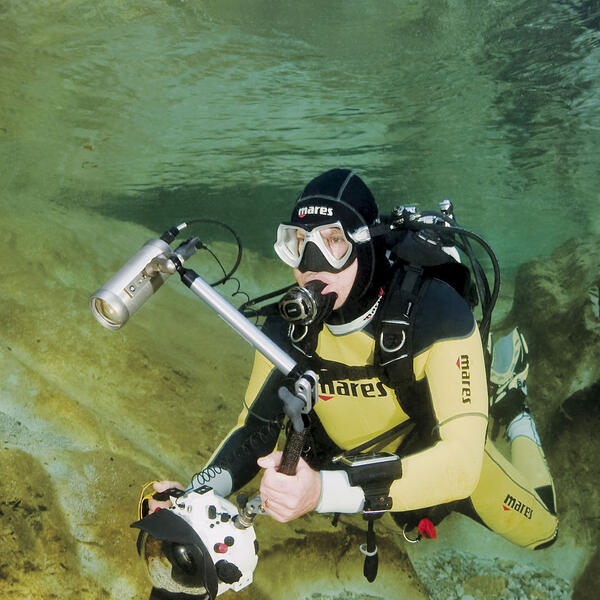 Gumpentauchen im Weissenbach mit Subal ND-7000 Gehäuse und Subtronic 160er Blitz